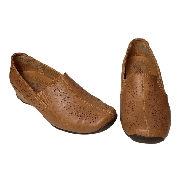 Easy Street Slip On Shoes Size 8 Med Brown Faux Leather Lace Eyelet - Picture 1 of 12